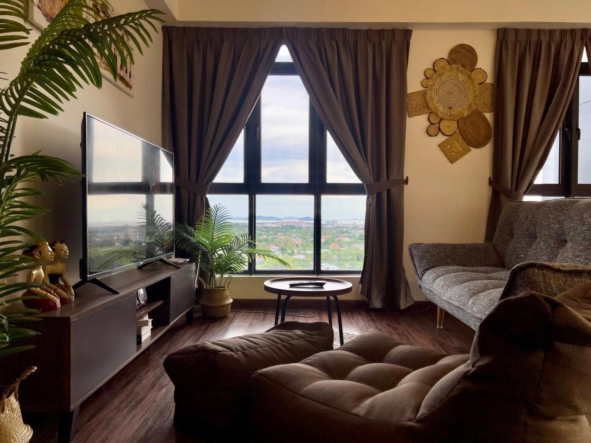 Apartment Hush At K Avenue