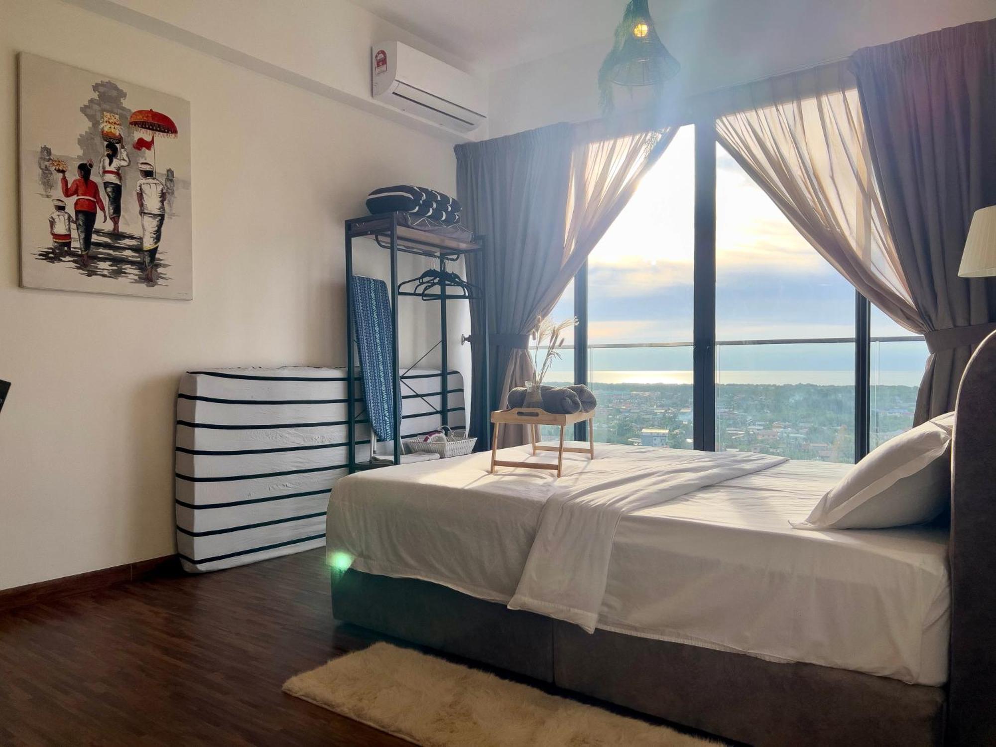 Apartment Hush At K Avenue