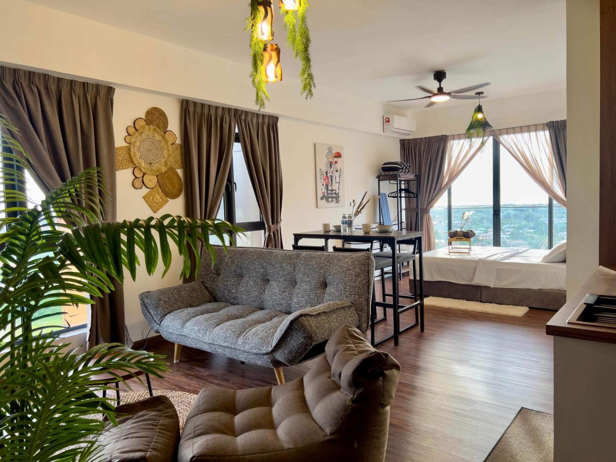 Hush At K Avenue Apartment *